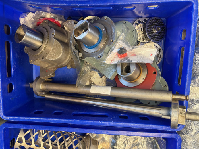 Grinder Mado Ultra 2 with Loader