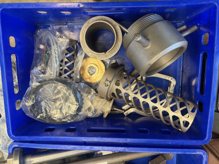 Grinder Mado Ultra 2 with Loader