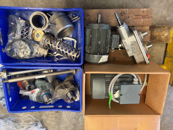 Grinder Mado Ultra 2 with Loader