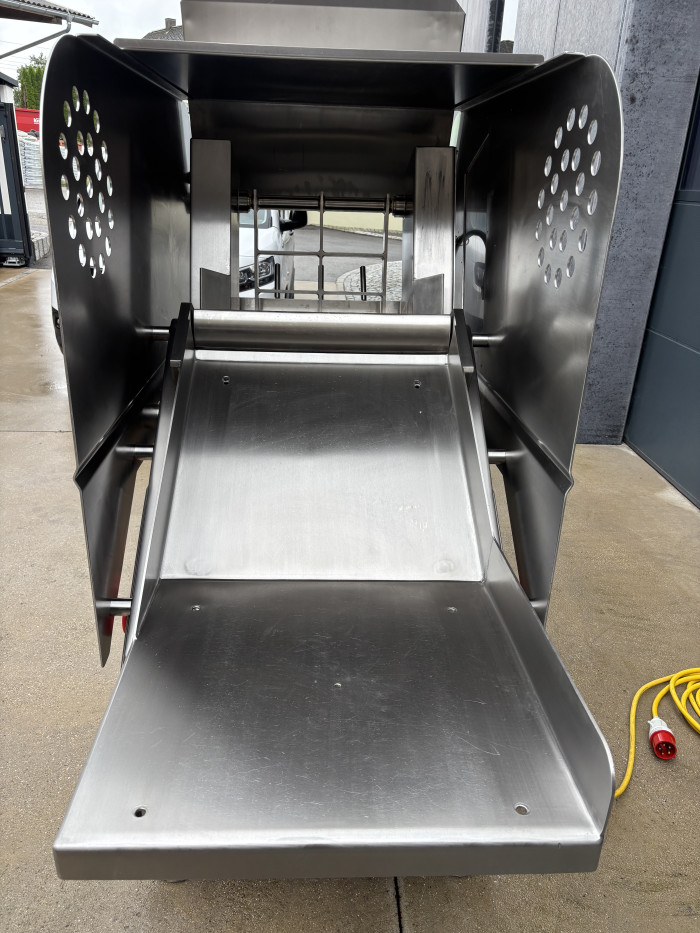 Laska G 530 - Frozen Block Guillotine