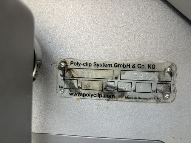 Poly Clip FCA 3463