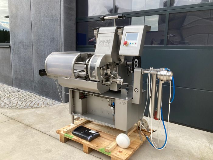 Poly Clip ICA 8700