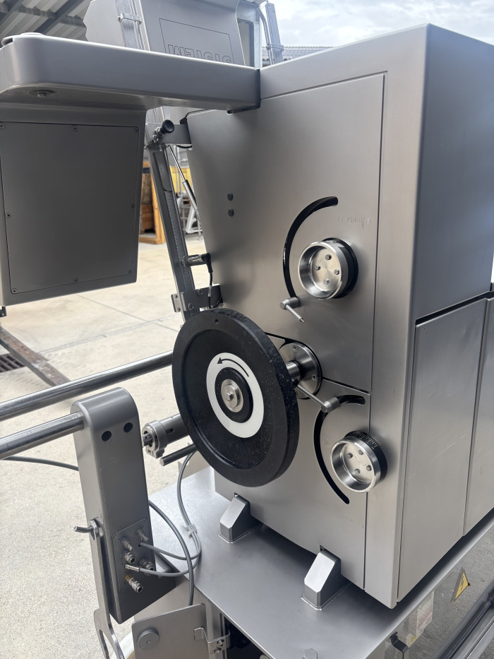 Poly Clip ICA 8700