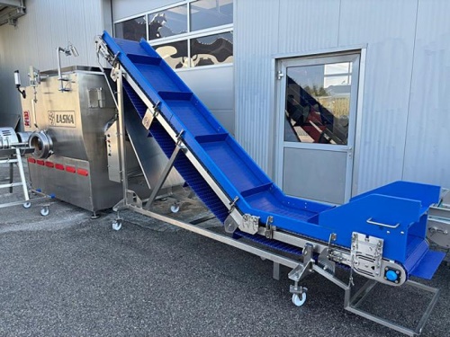 LASKA articulated conveyor belt, in like new condition 